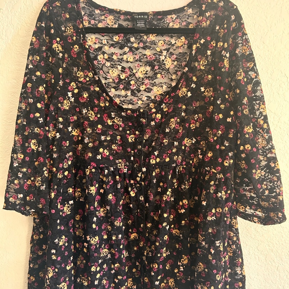 Torrid Black Floral Lace Tunic